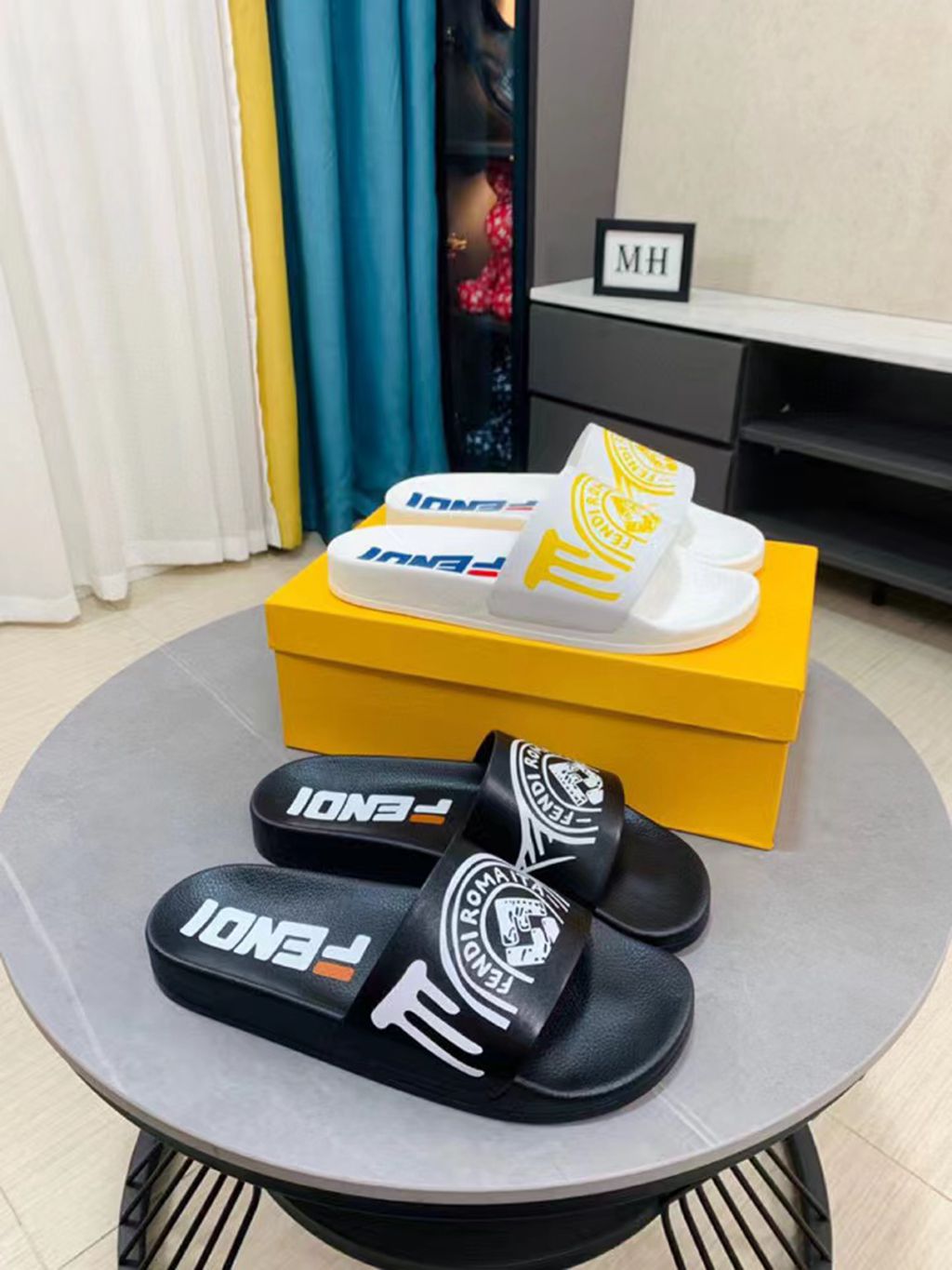 SANDALS
